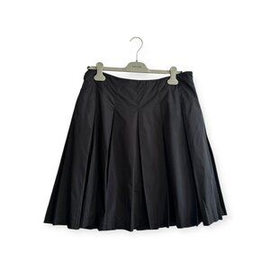 Prada Black Nylon pleated skirt, Size 46 Italy